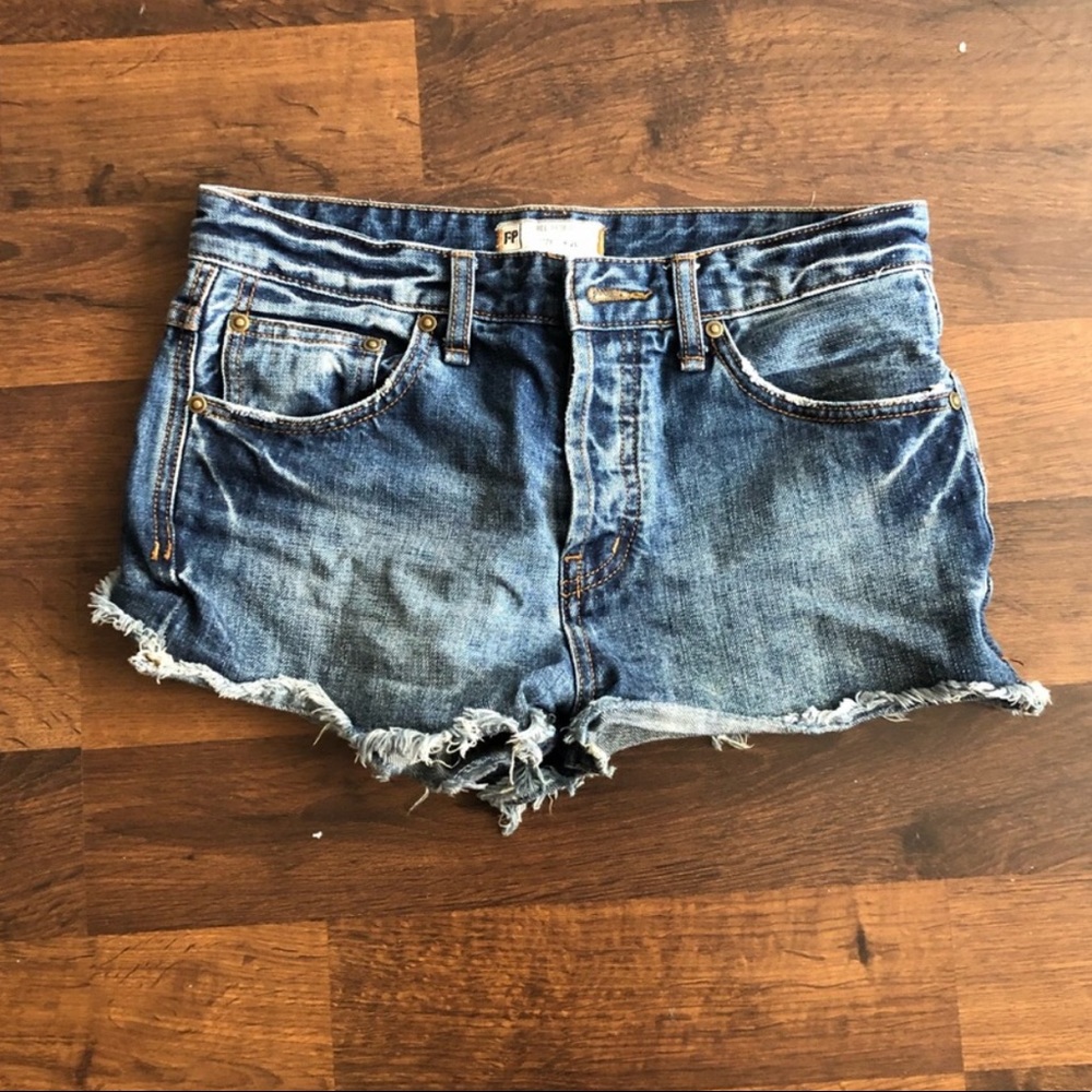 Free People High Waisted Cutoff Shorts EUC